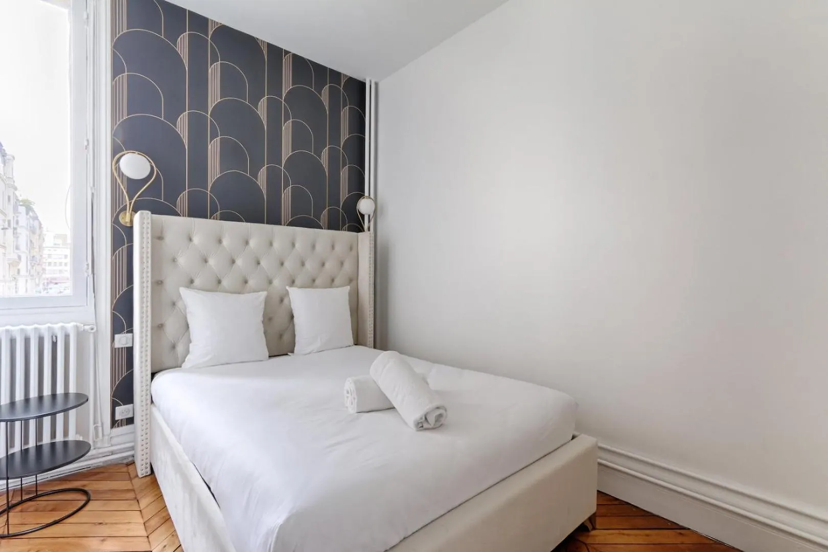 Harmonious Flat Parc Monceau 8p 파리